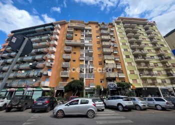 Foto 1 - Three-room apartment Viale Croce Rossa
 
189, Palermo - photo 1
