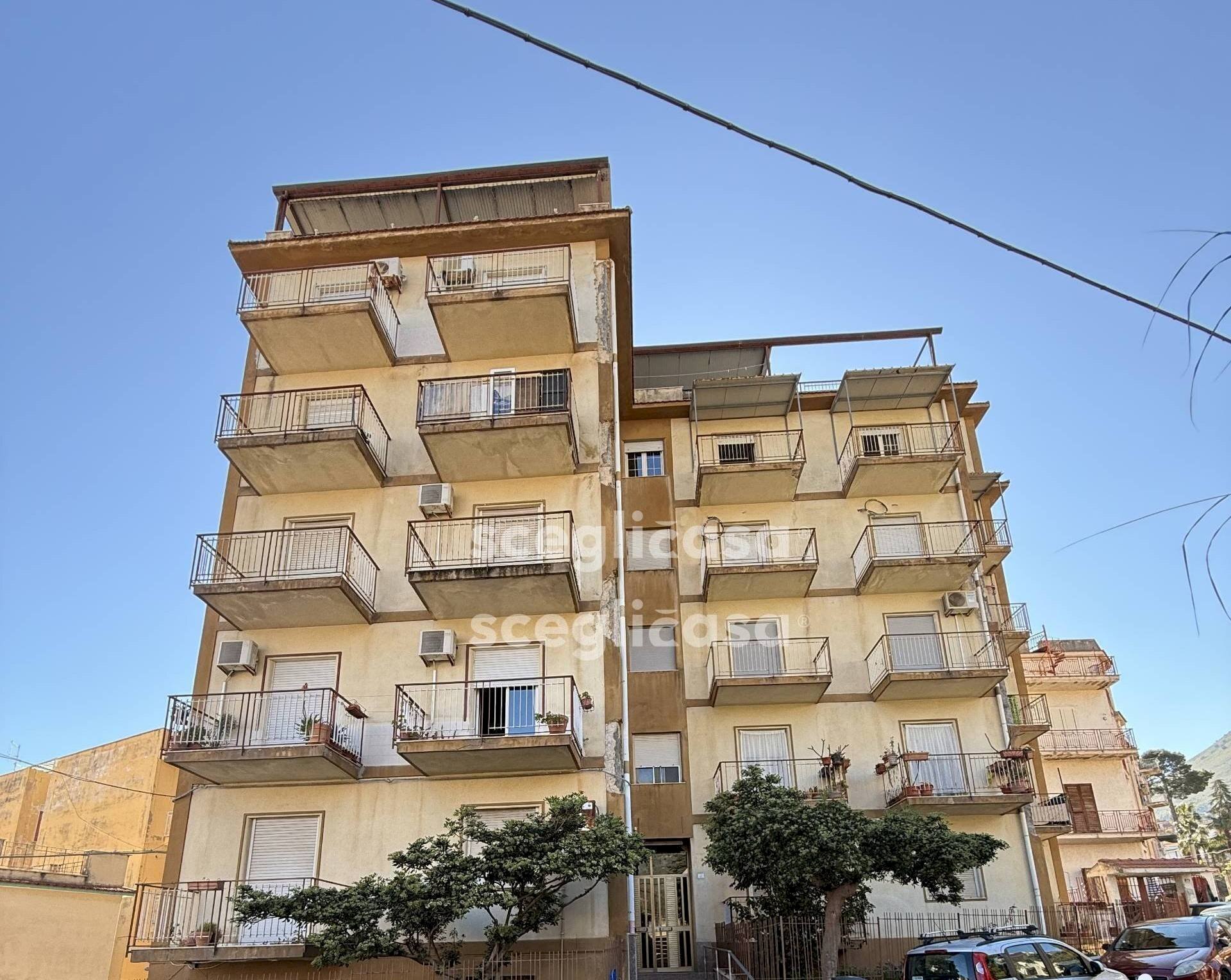 Foto 1 - Quadrilocale Via Francesco Cangialosi
 
22, Carini - foto 1