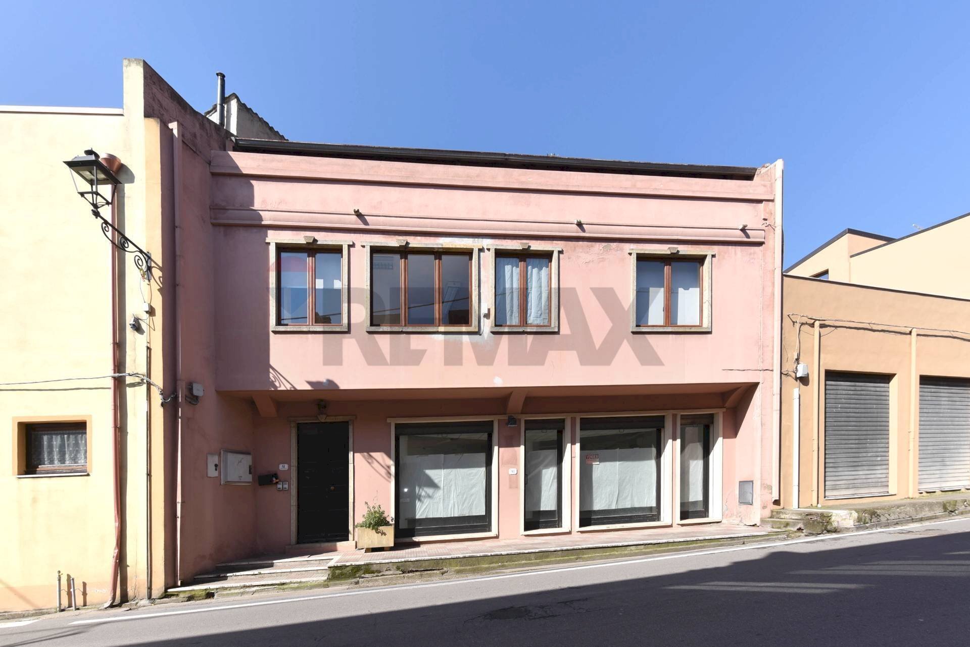 Casa all\'aperto - Shop via carlo sanna
 
83, Senorbì - photo 2