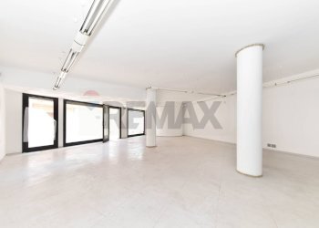 Stanza vuota - Shop via carlo sanna
 
83, Senorbì - photo 7