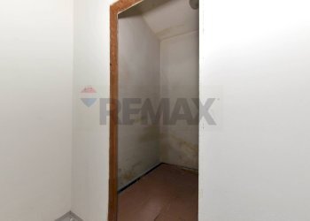 Hall / corridoio - Shop via carlo sanna
 
83, Senorbì - photo 16