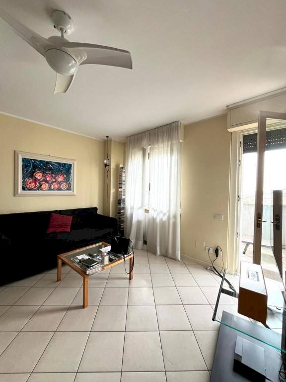 Salone - Appartamento via Aldo Moro, Brescia - foto 2