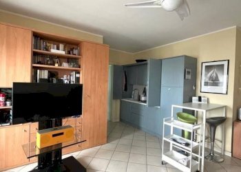 Salone - Two-room apartment via Aldo Moro, Brescia - photo 5