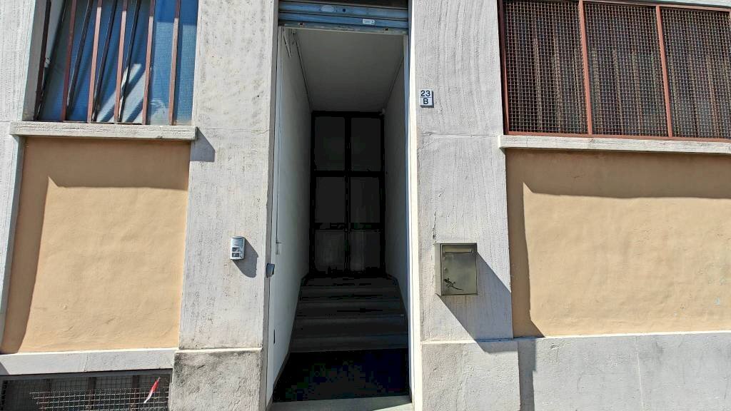 Facciata - Ufficio via Ternengo, 23, Torino (zona Barriera Milano) - foto 3