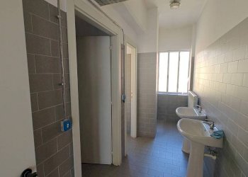 Bagno - Ufficio via Ternengo, 23, Torino (zona Barriera Milano) - foto 49