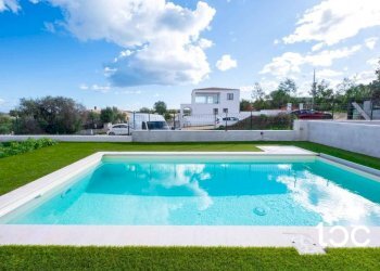 Piscina - Villa a Schiera Budoni - foto 7