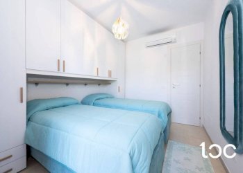 Camera da letto - Three-room apartment San Teodoro - photo 15