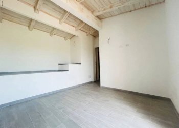 Stanza non arredata - Villa a Schiera Posada - foto 11