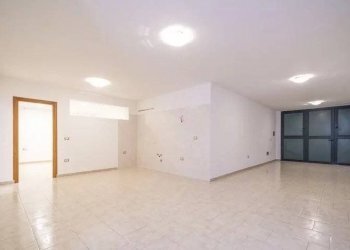 Three-room apartment Budoni - photo 4