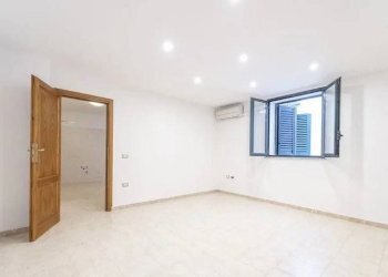 Three-room apartment Budoni - photo 10