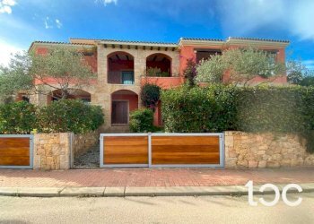 Facciata - Villa a Schiera San Teodoro - foto 1