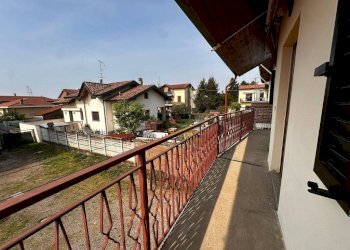 Balcone - Bilocale via Trieste, 5, Lonate Pozzolo - foto 2