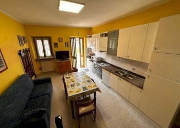 Cucina - Bilocale via Trieste, 5, Lonate Pozzolo - foto 5