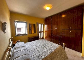 Camera da letto - Bilocale via Trieste, 5, Lonate Pozzolo - foto 19