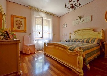 Camera da letto - Villa strada degli Zanoni, Mondovì - foto 25