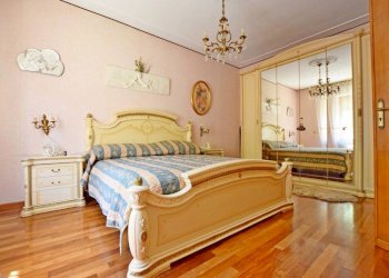Camera da letto - Villa strada degli Zanoni, Mondovì - foto 26