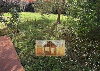 Giardino - Three-room apartment via dei Colli, Signa - photo 22