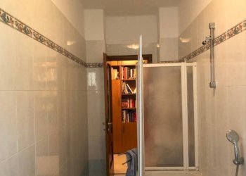 Bagno - Four-room apartment via Montezemolo, 16, Torino (neighborhood Santa Rita) - photo 28