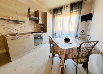 Foto 3 - Bilocale piazza Rossini
 
12, San Bartolomeo al Mare - foto 3