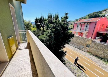 Foto 11 - Bilocale piazza Rossini
 
12, San Bartolomeo al Mare - foto 11