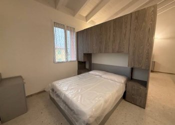 Camera da letto - Two-room apartment strada Martiniana, Modena - photo 9