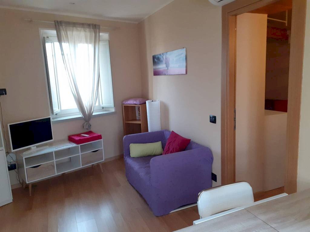 Salone - Two-room apartment via Regina Margherita, 33, Bra - photo 2