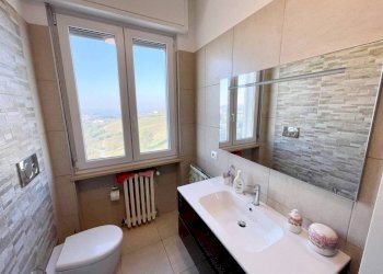 Bagno - Trilocale via Alba, 34, Monforte d'Alba - foto 14