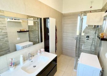 Bagno - Trilocale via Alba, 34, Monforte d'Alba - foto 16