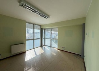 Ufficio - Capannone via Bisalta, 60, frazione Madonna Delle Grazie, Cuneo - foto 45