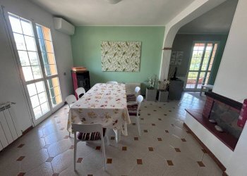Salone - Villa strada Ciosa, 55, Imperia - foto 22