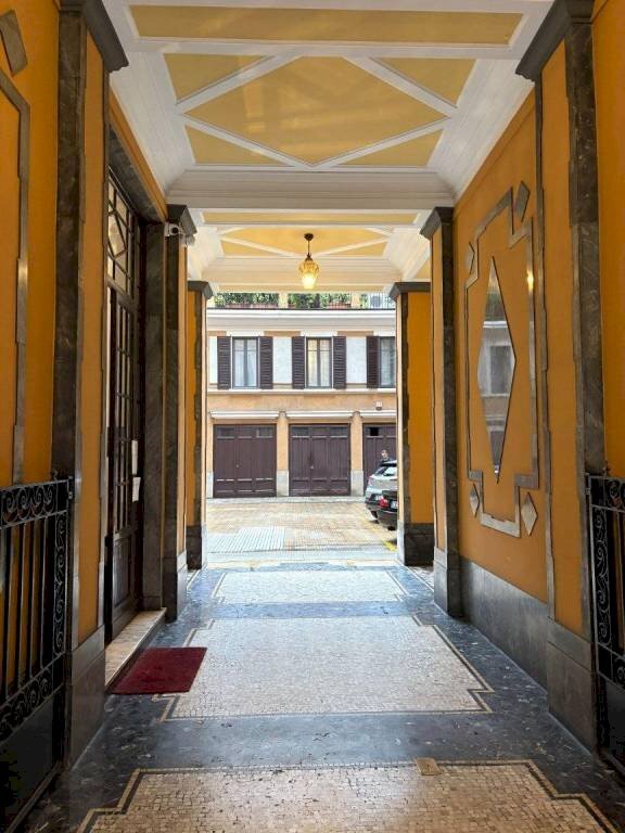 Interno palazzo - Quadrilocale via Pietro Teulié, 11, Milano - foto 2