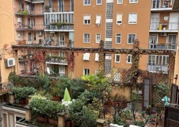 Balcone - Quadrilocale via Pietro Teulié, 11, Milano - foto 4