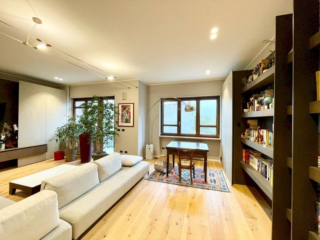 Salone - Attico corso Nizza, Cuneo (zona Donatello) - foto 3
