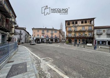 Zona - Food - Gastronomy piazza Re Umberto I, Monforte d'Alba - photo 1