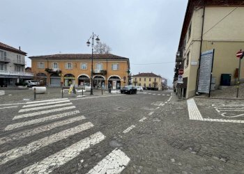 Zona - Alimentari - Gastronomia piazza Re Umberto I, Monforte d'Alba - foto 3