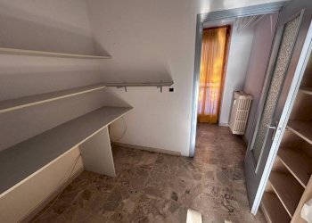 Ripostiglio - Negozio via Madonna del Colletto, 9, Borgo San Dalmazzo - foto 8