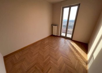 Camera da letto - Three-room apartment via Roma, 26, Roddino - photo 14