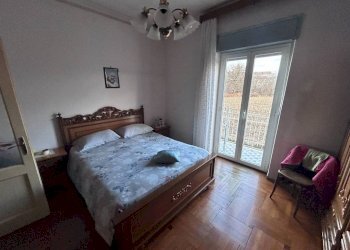 Camera da letto - Trilocale via Monforte, 16, frazione Madonna Delle Grazie, Cuneo - foto 6