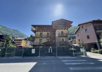 Facciata - Stabile - Palazzo corso Nizza, 15, Limone Piemonte - foto 11