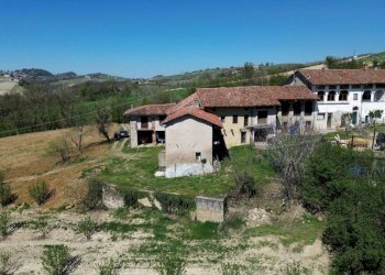 Facciata - Rustic Località San Sebastiano, Monforte d'Alba - photo 3