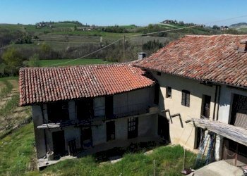 Facciata - Rustic Località San Sebastiano, Monforte d'Alba - photo 7