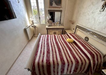 Camera da letto - Quadrilocale via Regina Margherita, 50, Bordighera - foto 12