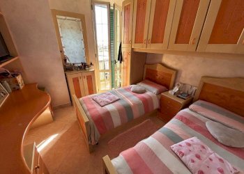 Camera da letto - Quadrilocale via Regina Margherita, 50, Bordighera - foto 15