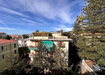 Vista - Quadrilocale via Regina Margherita, 50, Bordighera - foto 22