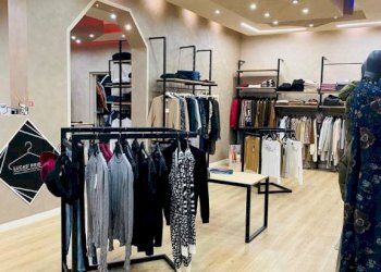 Interno non residenziale - Abbigliamento - Intimo via Monchiero, 1, Monforte d'Alba - foto 6