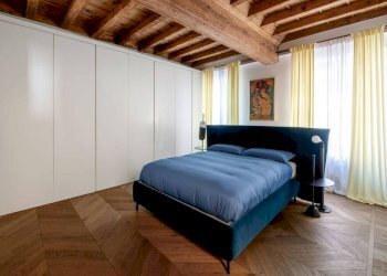Camera da letto - Apartment via Roma, 10, Cuneo (neighborhood Centro) - photo 21