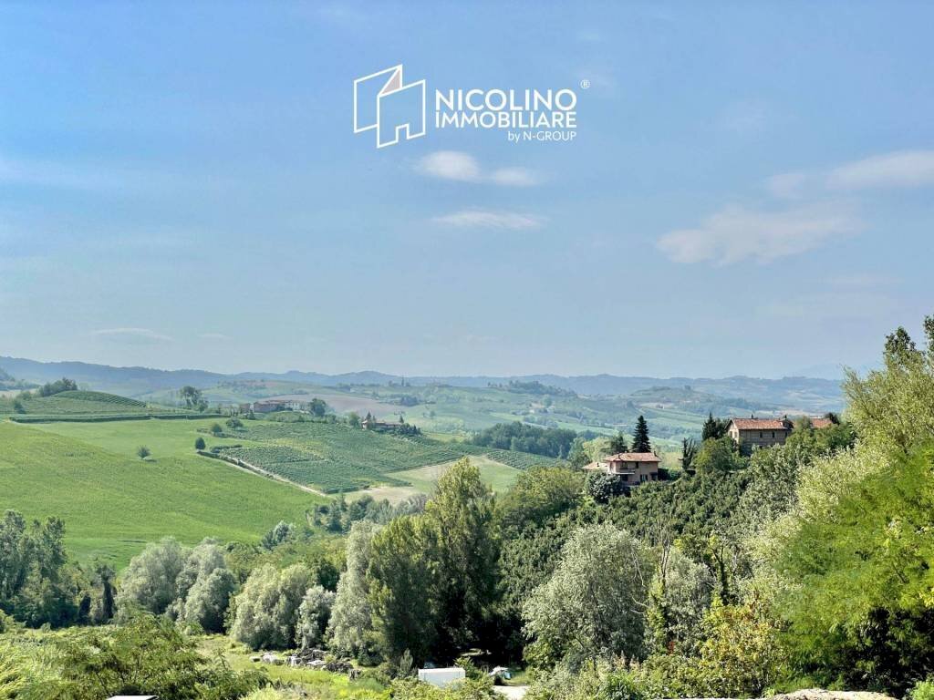 Vista - Three-room apartment via Roddino, 20, Monforte d'Alba - photo 1