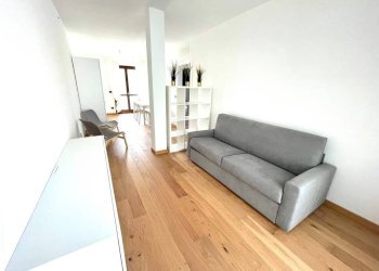 Soggiorno - Three-room apartment via Roddino, 20, Monforte d'Alba - photo 4