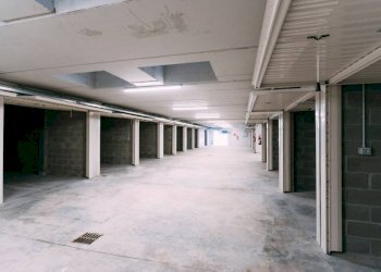 Box auto - Three-room apartment via Roddino, 20, Monforte d'Alba - photo 15