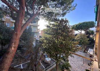 Vista - Trilocale via Arene, 9, Bordighera - foto 1